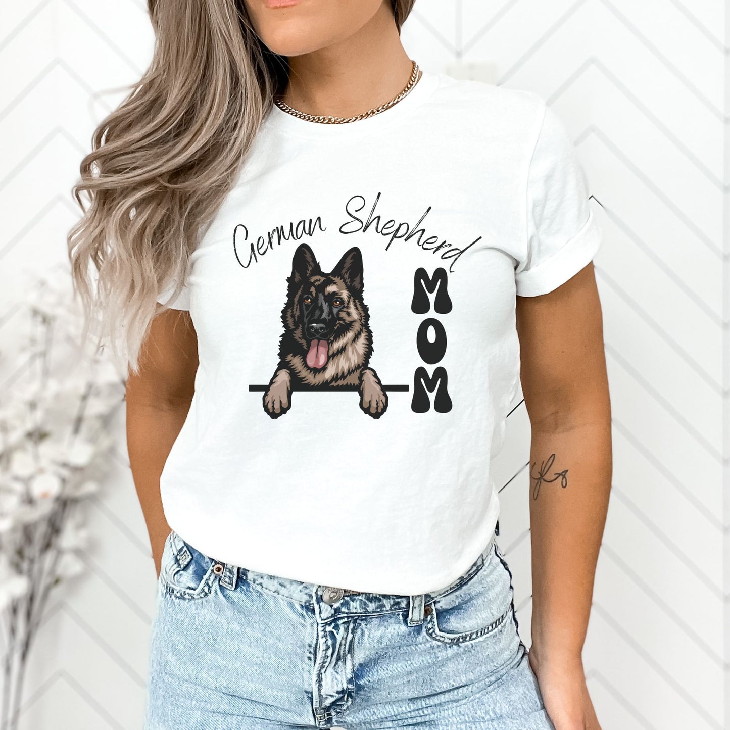 German Shepherd Mom Shirt Shepherd Dog Mama Gift Black and Tan German Shepherd Dog Tee, Cute Shepherd Puppy, Dog Mom t-shirt, Shepherd Lover
